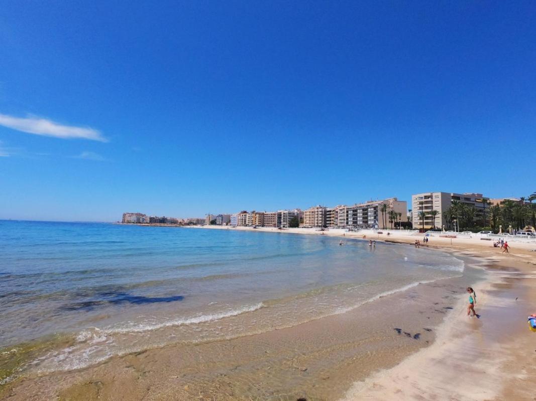 100 Mt Playa De Los Locos Торевьиа Экстерьер фото